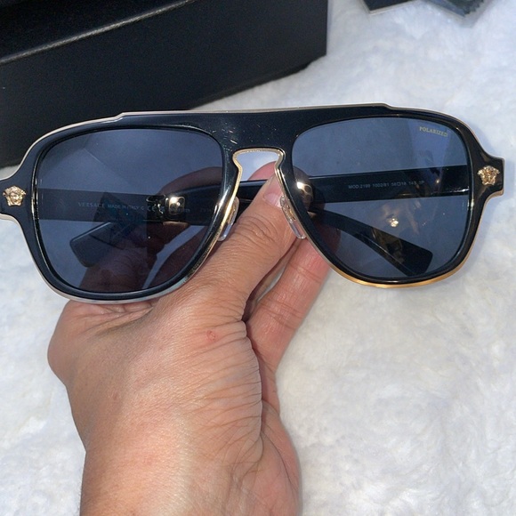 Versace Aviators Brand New Authentic Versace Sunglasses 😎 - Picture 3 of 9